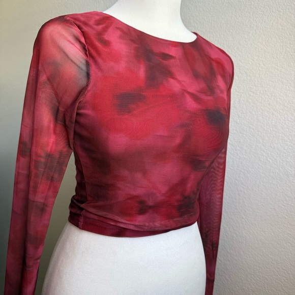 Princess Polly Red Mesh Tie-Dye Long Sleeve Crop Top - Picture 3 of 4